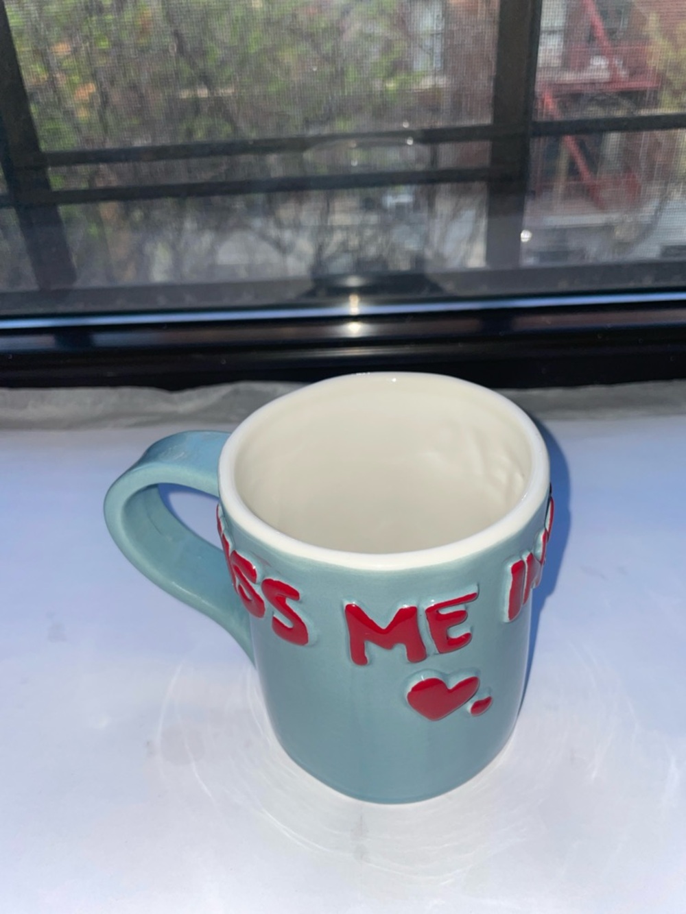 ❤️ NWT Kiss Me Instead Mug Stoneware Mug | Anthropologie - Picture 4 of 6